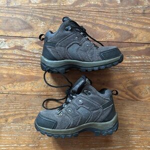 Sz 12 Toddler hiking boots